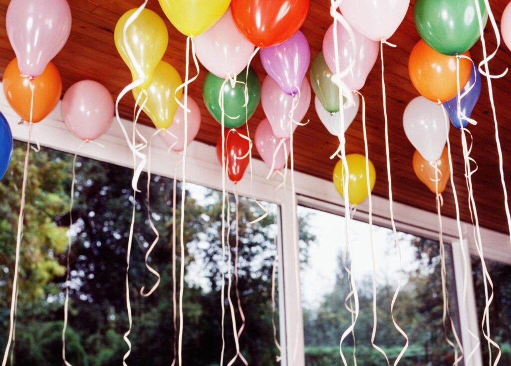 How Long Do Helium Balloons Float? - GreatWhip Helium Balloon Kit